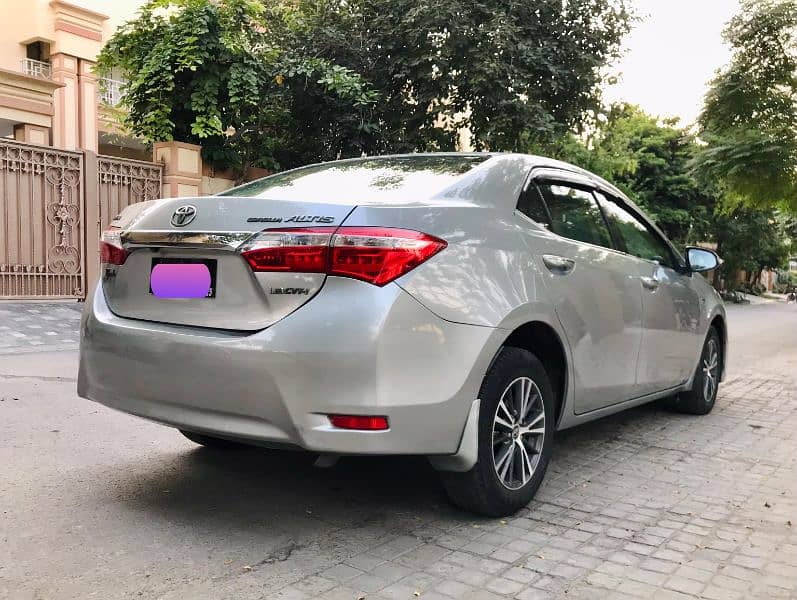 Toyota Altis Grande 2015 3