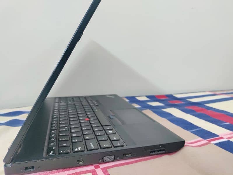 Lenovo Thinkpad L560 laptop 1