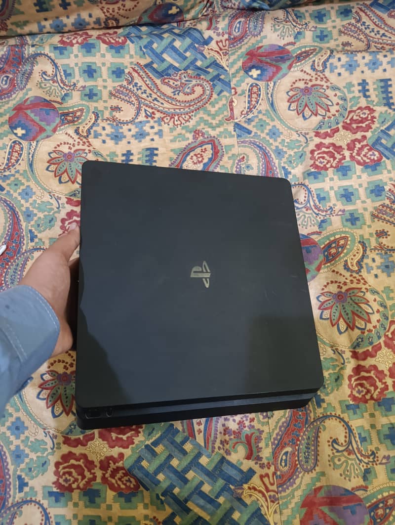 Ps4 slim 12.00 model 500gb 10 by 10 condition with out box 3