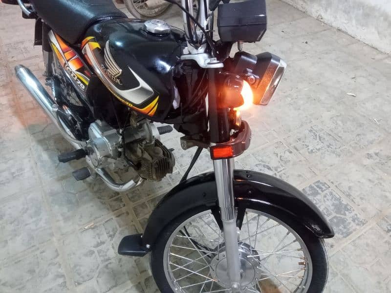 VIP BIKE HN MODEL 2022 HN , KARACHI NO HN, 5