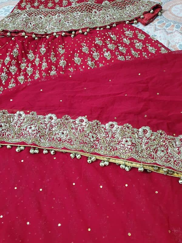 Bridal lehanga//in Red colour Stitched(Comfortable and feels like new) 6