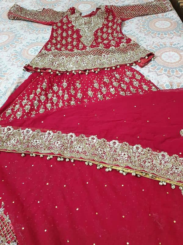 Bridal lehanga//in Red colour Stitched(Comfortable and feels like new) 7