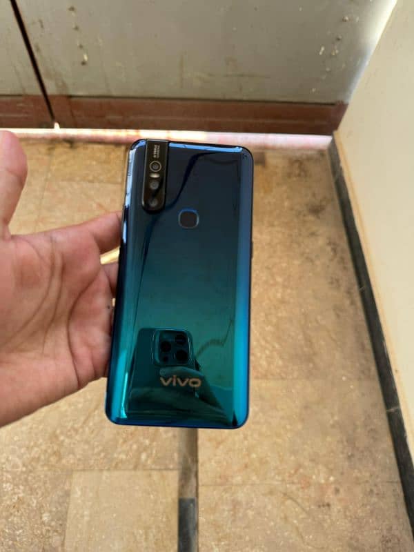 Vivo V15 8/256 2