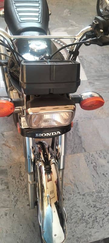 Honda 125 self start 1