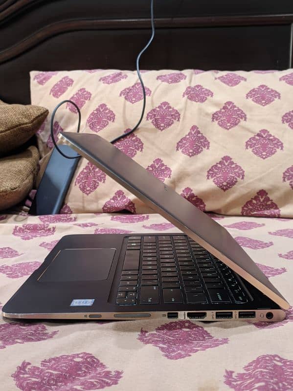 HP Spectre x360 Convertible Gold Edition 14" 2