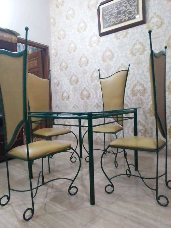 4 seater dining table 1