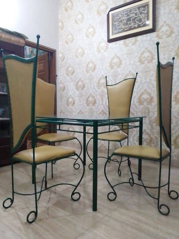 4 seater dining table 2