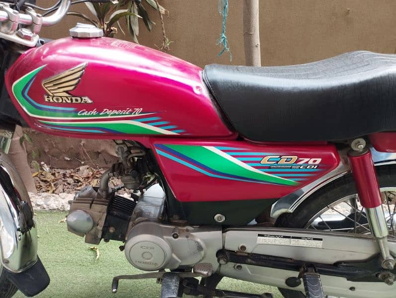 Honda CD-70 for sale in good condition. 1