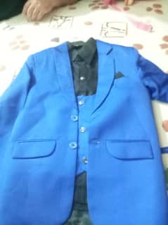 3 pcs suit  ( pant size 32 ) ( coat length 24 ) ( sleeves size 20)