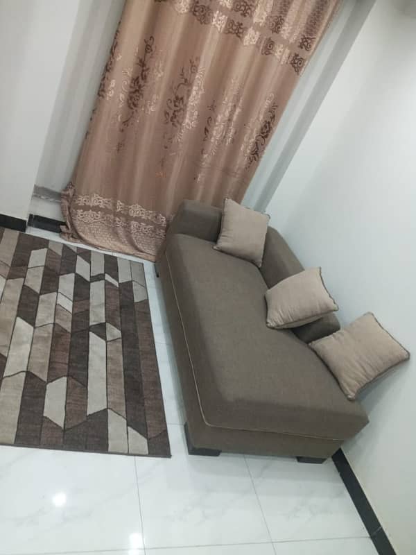 One Bed Flat For Rent In Bahria Town Near To Grand Mosque Full Furnished 2