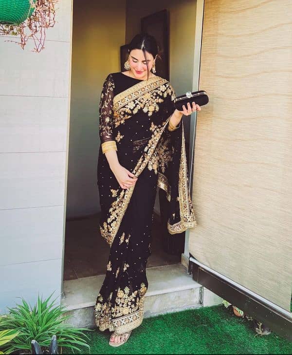 Black saree 0