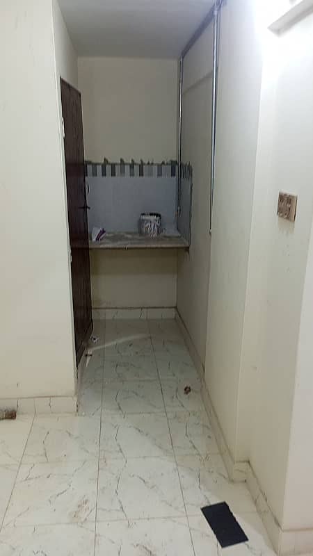 1 ROOMS 1ST FLOOR OFFICE FOR RENT 2