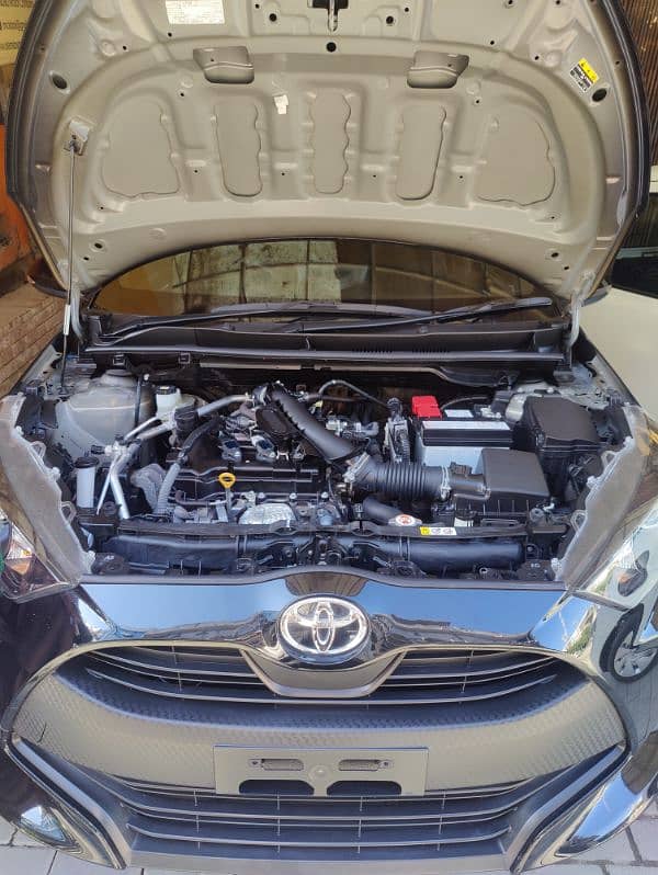 Toyota,Yaris,2021,fresh, import 4