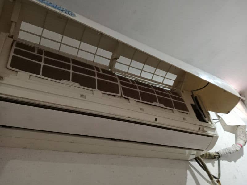 Pel 1.5 Ton Non Inverter Ac For Sale All ok 2