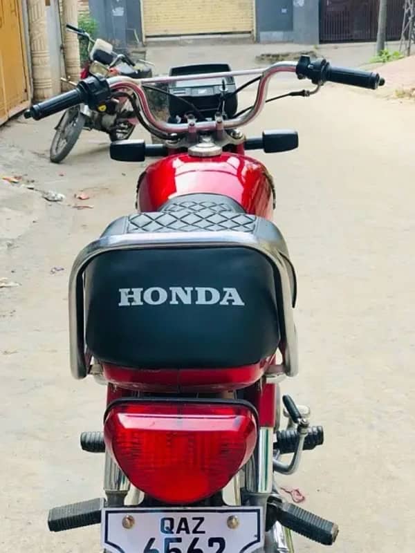 HONDA 70 12 Model 11