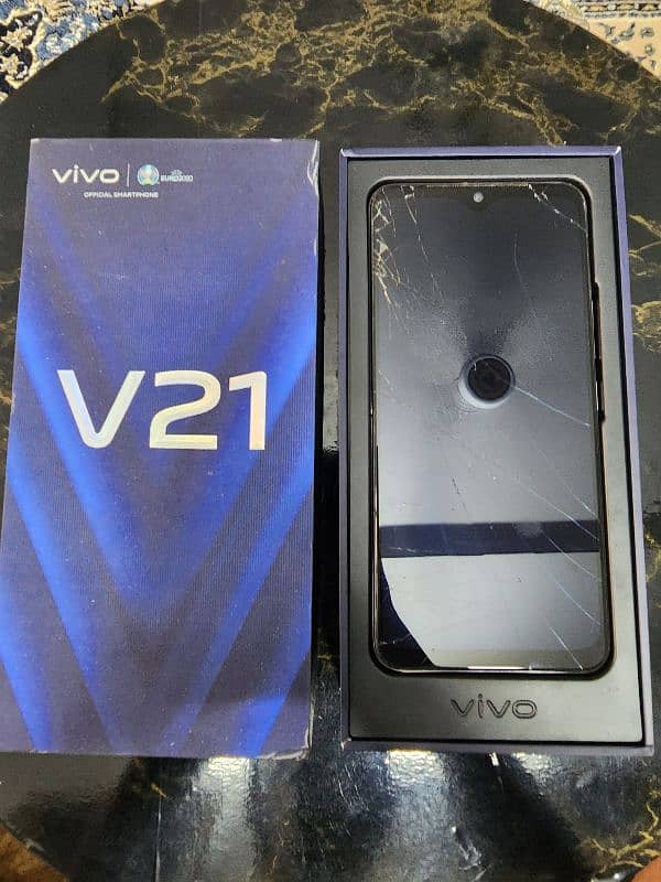 Vivo v21e euro cup 2020 edition 12/128 original box and fast charger 7