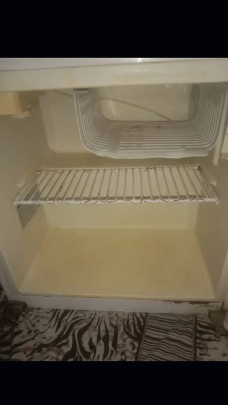 Haier mini fridge for sale 4