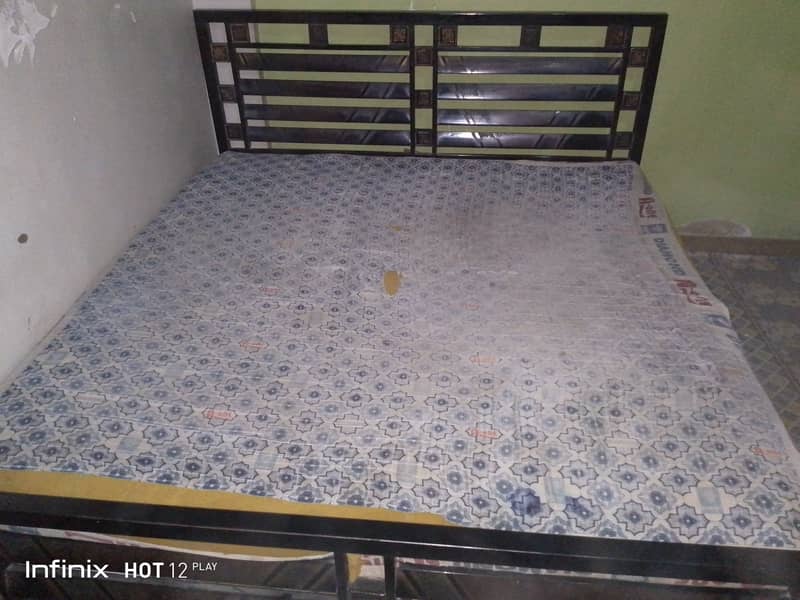 Iron bed full king size with mattress 3