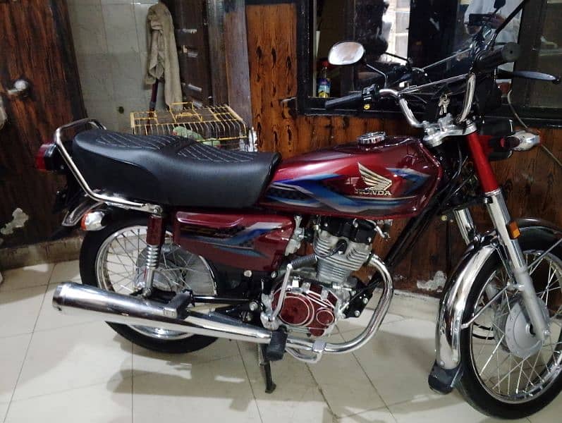 Qaidi 804 Honda CG 125 Model 24 Islamabad registration Number 804 6