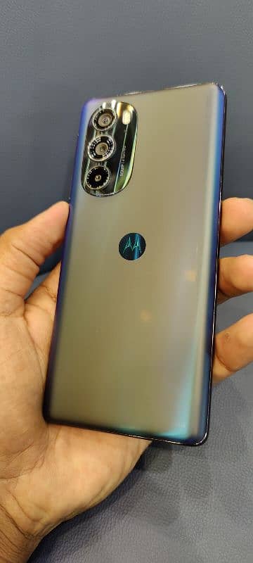 Motorola edge plus 5G (2022)model 8gen 1 snapdragon 144fresh date 1