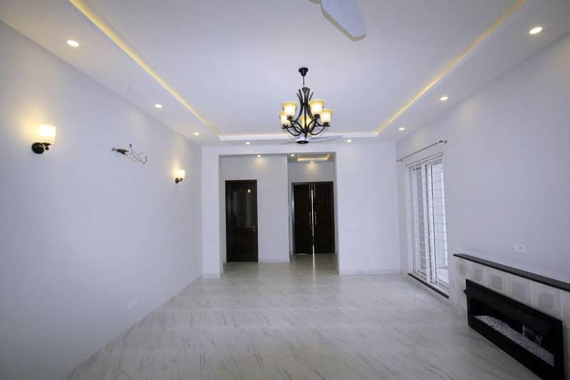 1 kanal Upper portion Is Available For Rent In DHA Phase 6 Lahore At Super Hot Location. 1