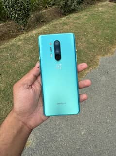 One plus 8 pro 8/128 GB