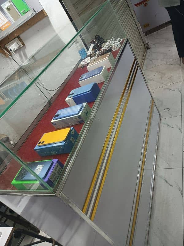 Counter for sale Saman nai Khali counter bar danay aur Lab hai 1