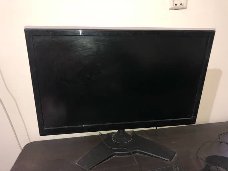 28 inch LED 2