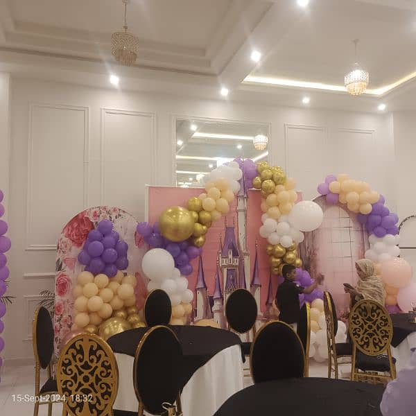 balloons decoration available 4