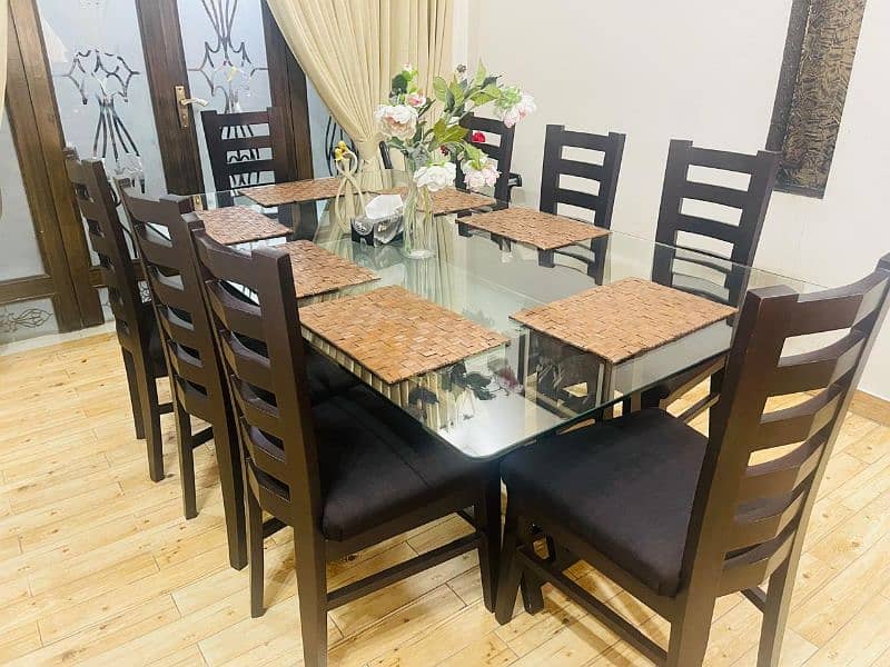 Dining Table and 8 chairs 2