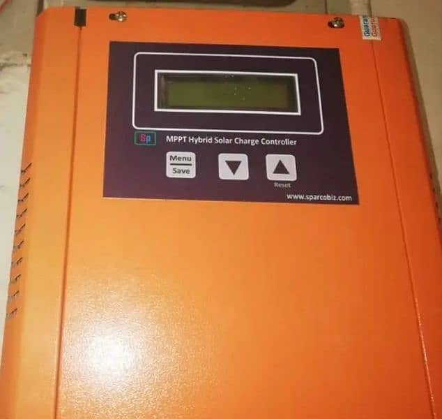 Mppt Harybid solar charge controller 1