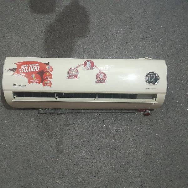 Dc inverter 1.5 ton Dawlance 1