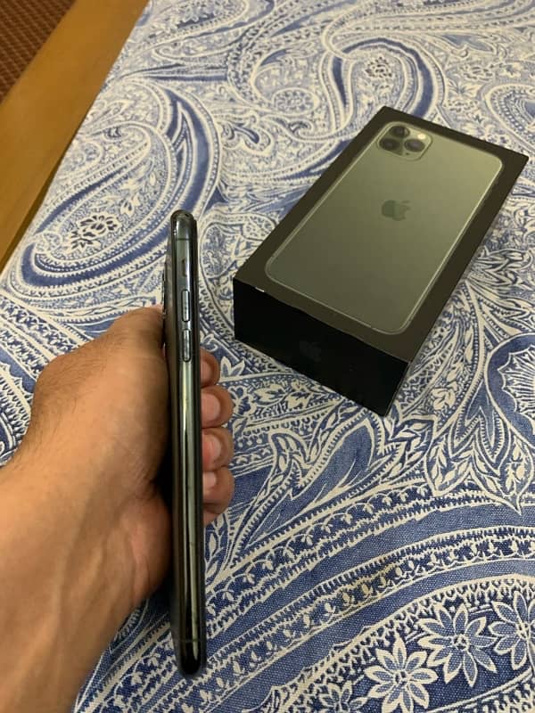 Iphone 11 Pro Max 256 GB Physical dual PTA approved 8