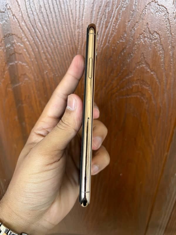 iPhone 11 Pro Max 256gb Approved 1