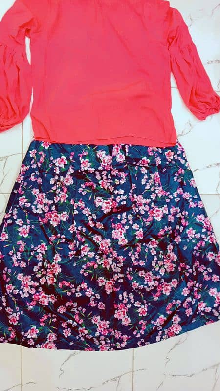 skirt with shirt pink and navy blue contrast 1