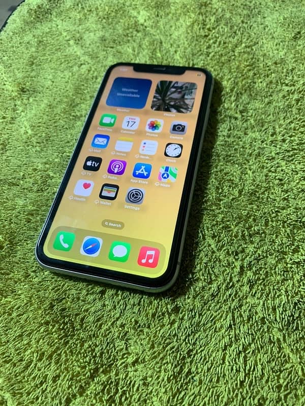 iPhone 11 2