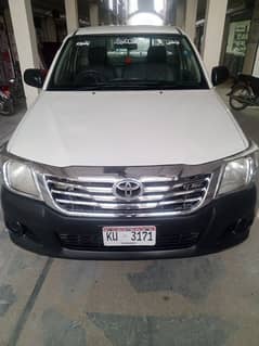 Toyota Hilux 2015