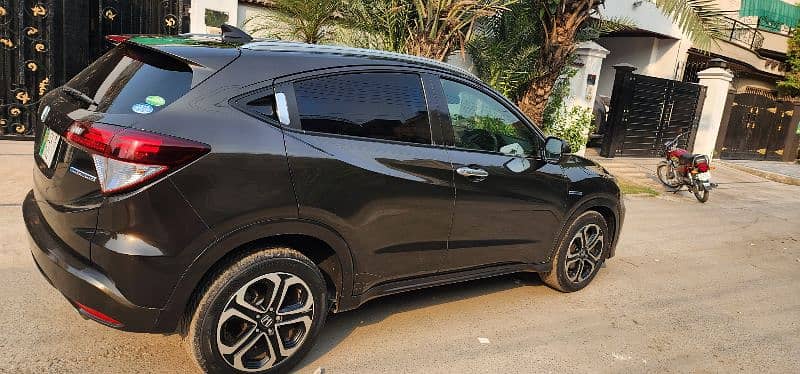 Honda Vezel 2015 3