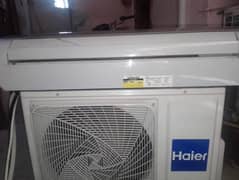 344 5277 255 Haier Dc inverter Ac only 8month use