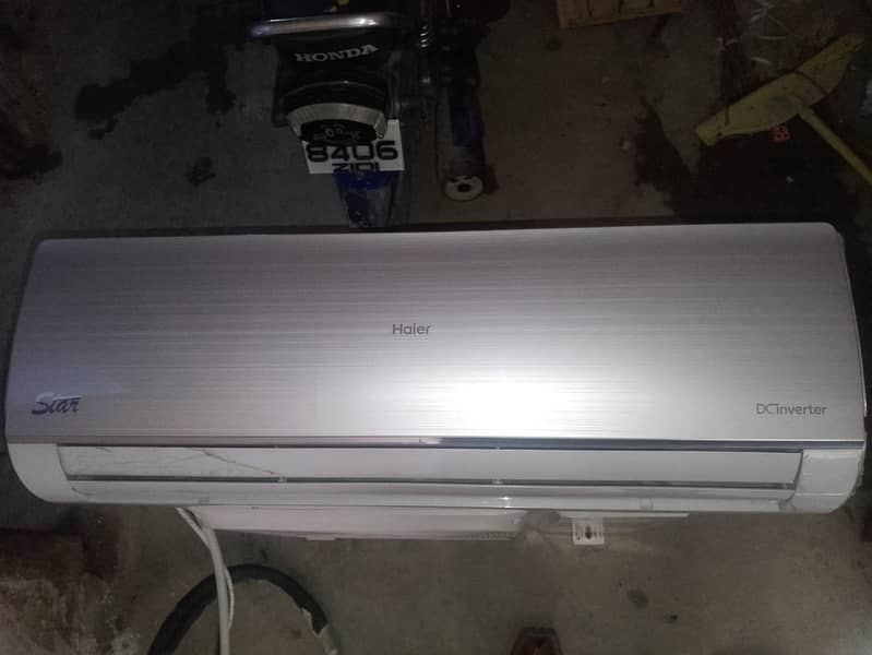 344 5277 255 Haier Dc inverter Ac only 8month use 8