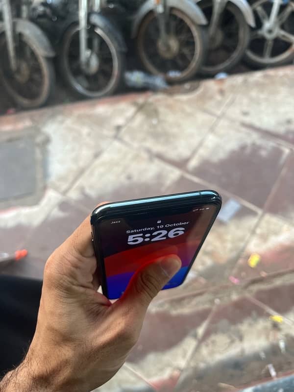 Iphone 11pro PTA Approved 256Gb 5