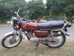 Honda 125 Red 2021