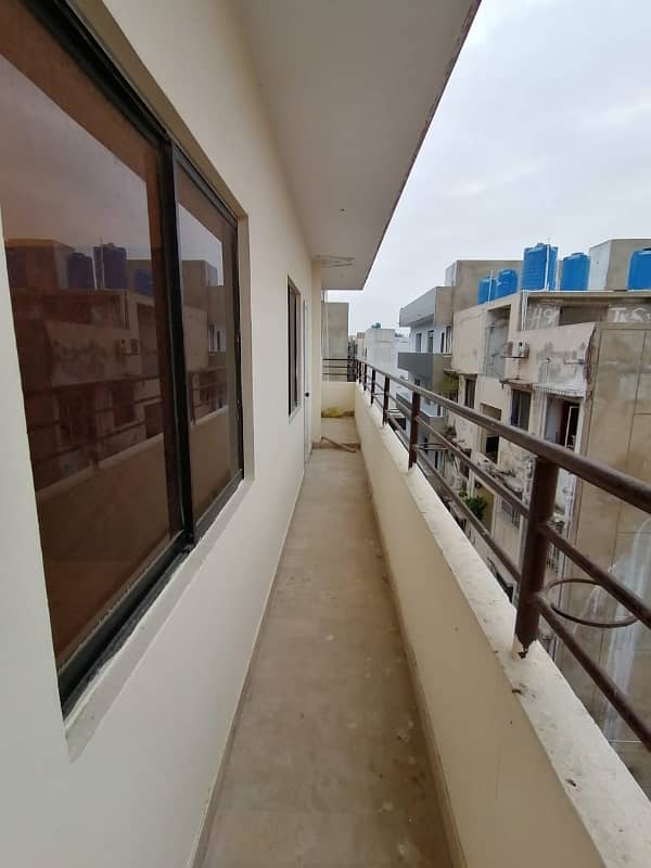 well maintained flat 4 bed dd available for rent in DHA phase 6 Bukhari commercial 20