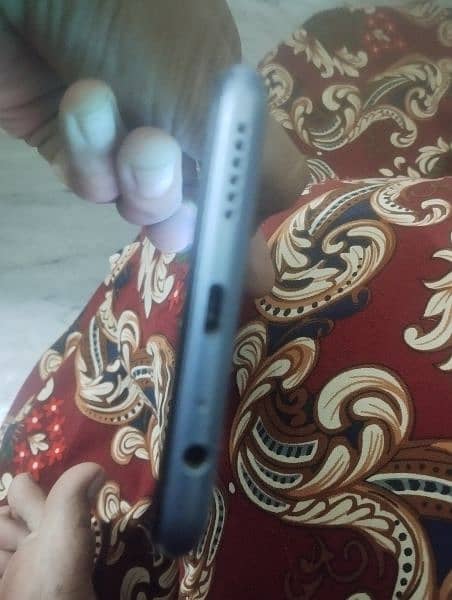 infinix hot 10 urgent sale 3