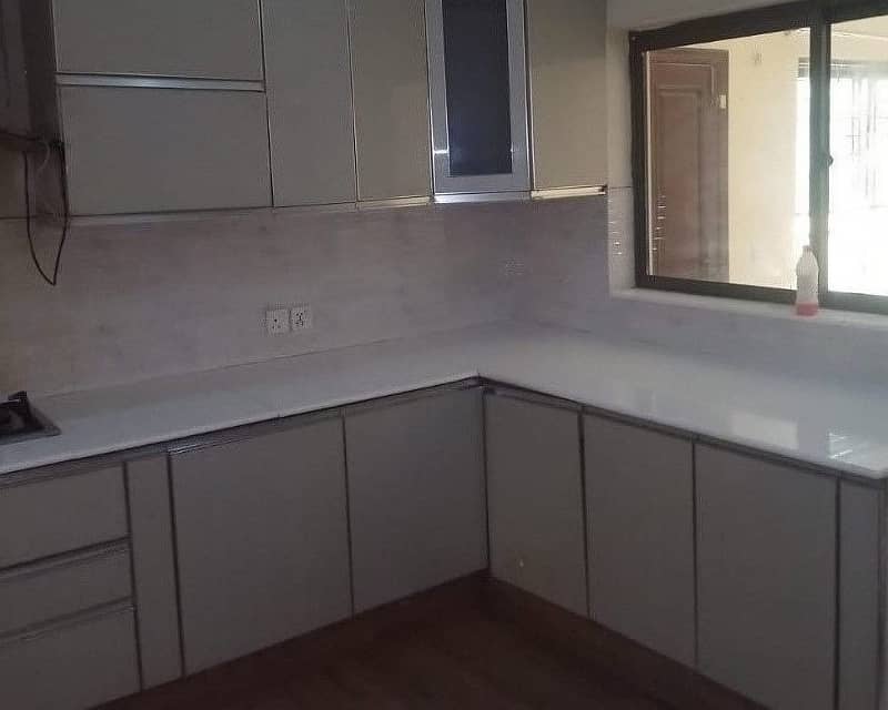 1 Kanal House Use Available For Sale 5