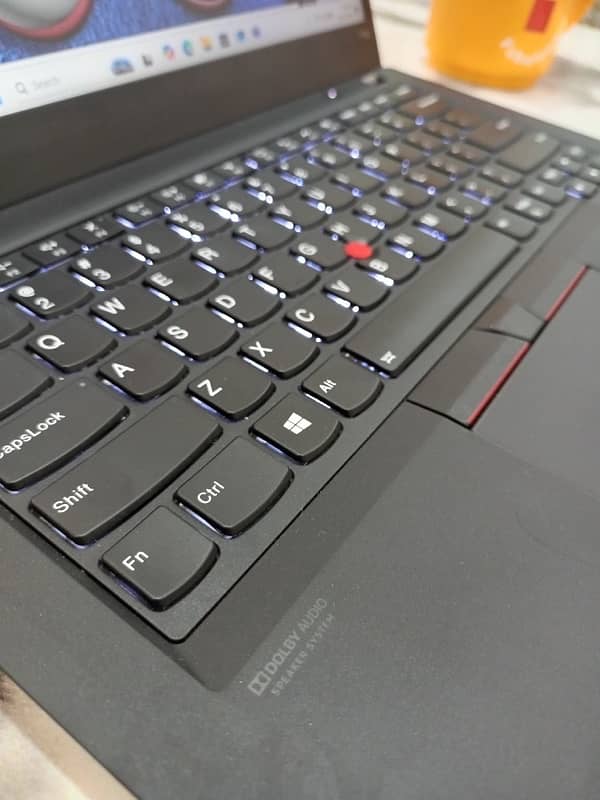 I7 Lenovo ThinkPad P14s | 16/256 | 2GB NVIDIA | 10th Gen 9