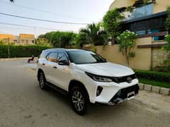 TOYOTA FORTUNER 2.7cc DUAL VVTI CRUISTRONIC  MODEL 2017 ORIGINAL WHITE