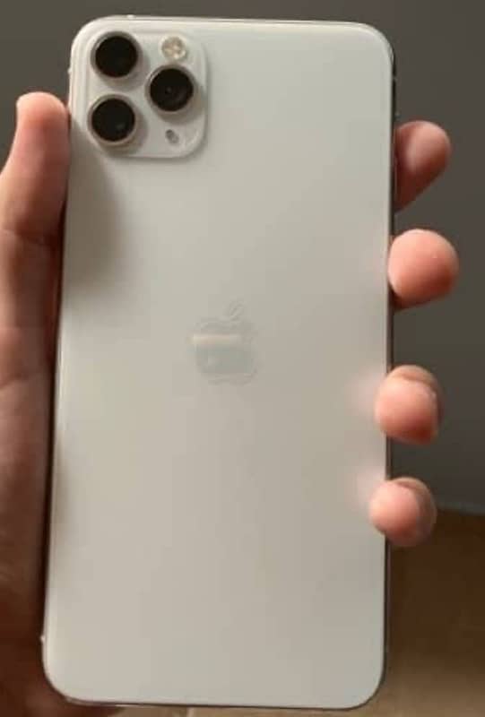 Iphone 11 Pro Water Pack 9/10 Phone 1