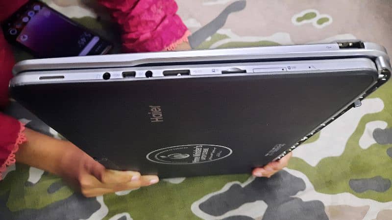 haier laptop Y11B 3