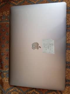 MacBook pro 2017 15 Inch Touchbar Urgent Sale